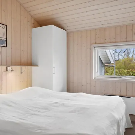 Swanhild - 900m From The Sea By Interhome *