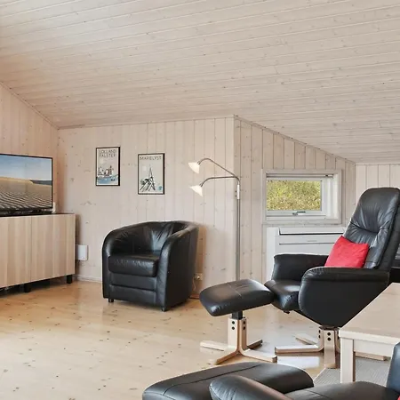 Swanhild - 900m From The Sea By Interhome